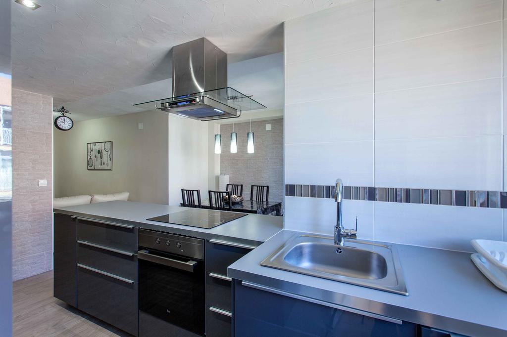 Apartment Malvarrosa Beach Cavite Valencia Buitenkant foto